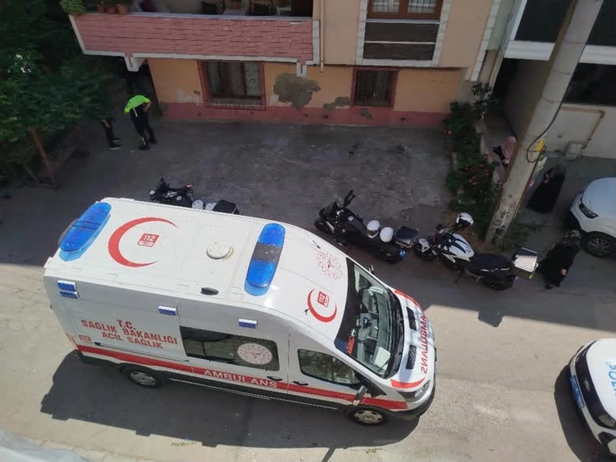 Darıca'da 18 yaşındaki Ece Naz Macit tabancayla vurularak hayatını kaybetti; evdeki 3 kişi tutuklandı