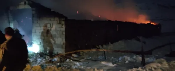 atlari-isitmak-isterken-yangin-cikardi-385-bin-tl-zarar-etti-1611837533866.jpg Atları ısıtmak isterken yangın çıkardı! 385 bin TL zarar etti - 2