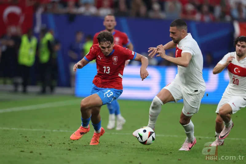 Türkiye Çekya maçına damga vurdu! Rumen hakem Istvan Kovacs daha önce de A Milli takımı yakmış 7