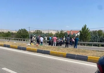 Ankara’da otomobil refüje çarptı: 1 yaralı