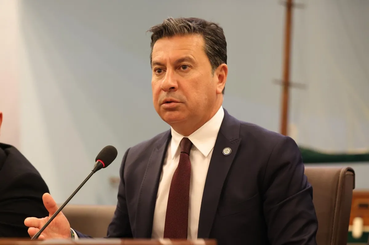 mugla-buyuksehir-belediye-baskani-ahmet-aras-chpden-istifa-etti-1792169338909.jpg Muğla Büyükşehir Belediye Başkanı Ahmet Aras CHP'den istifa etti - 3