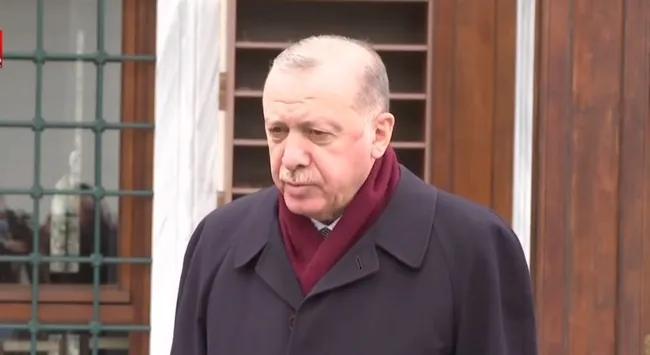 Başkan Erdoğan’dan cuma namazı çıkışında önemli açıklamalar