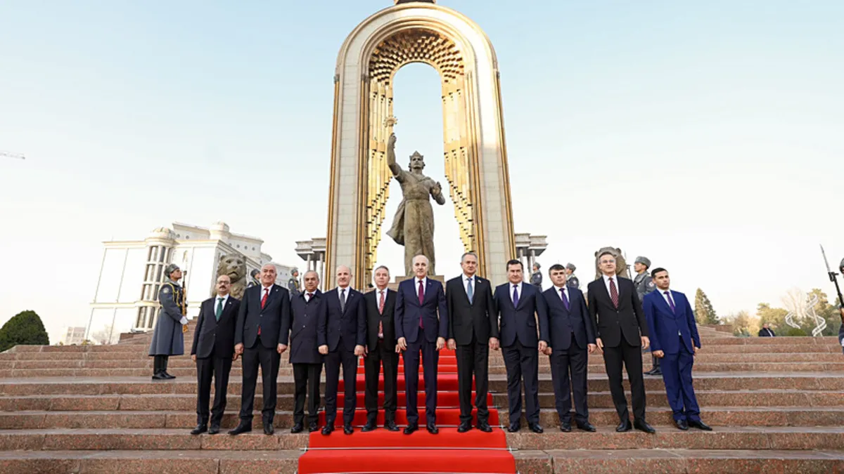 TBMM Başkanı Kurtulmuş Tacikistan'ın başkenti Duşanbe'de!