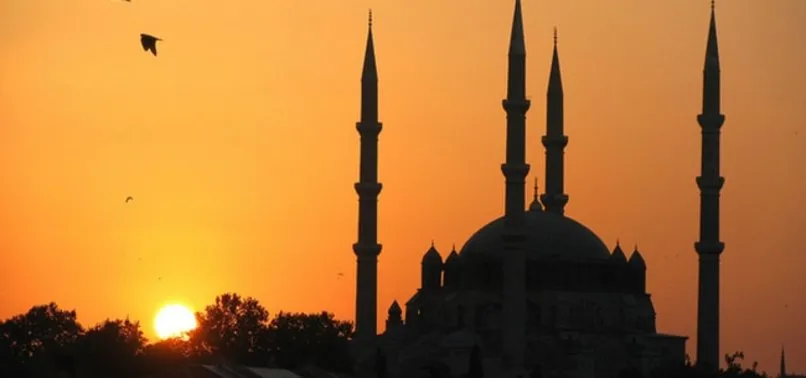 2016 KADİR GECESİ NE ZAMAN?