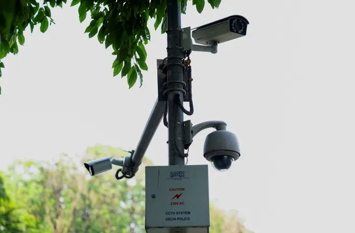 evdeki-guvenlik-kameralari-hacklendi-mahrem-goruntuler-cinsel-sitelere-pazarlandi-1764655257320.jpg Güvenlik kamerası dosya fotoğrafı, REUTERS