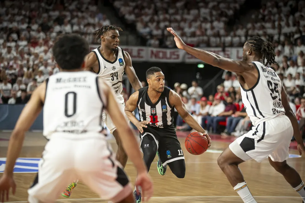 besiktas-final-serisini-kaybetti-kartal-eurocupta-ikinci-oldu-1777408463784.jpg Fotoğraf (AA)