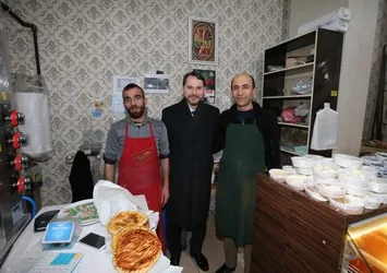Berat Albayrak, Van'da esnafla bir araya geldi