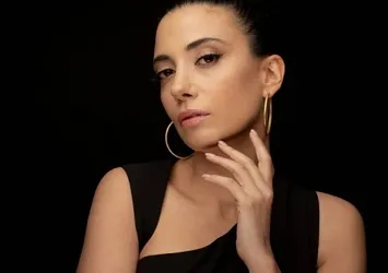 Ceren Karakoç'tan yürek burkan itiraf! "Çocukluğum annesiz geçti"