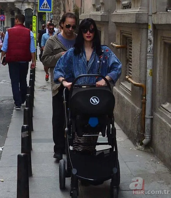 Seçkin Piriler sorularını duyan Kaan Tangöze eşi Kıvılcım Ural’ın arkasına saklandı 3