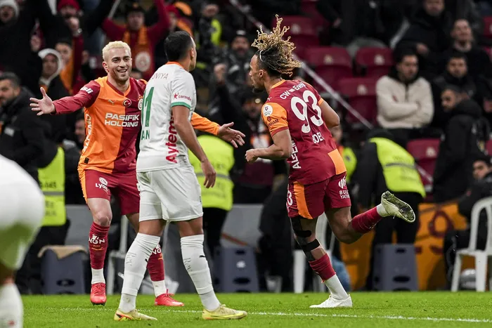 aslan-derbi-oncesi-hata-yapmadi-galatasaray-3-puani-3-golle-aldi-1772305693163.jpg Aslan derbi öncesi hata yapmadı! Galatasaray 3 puanı 3 golle aldı - 2