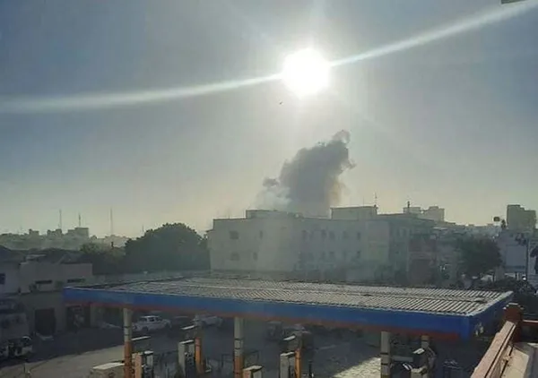 Son dakika: Somali’nin başkenti Mogadişu’da büyük patlama