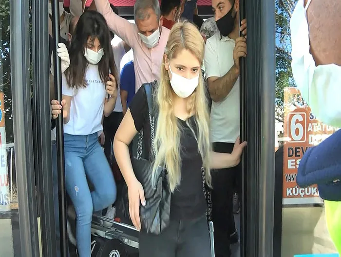 İstanbul’da minibüsten 37 yolcu çıktı! Polise söylediği söz ağızları açık bıraktı - 3