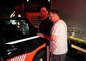 Alkollü sürücü kaza yaptı! Yakınını şoför diye tanıttı