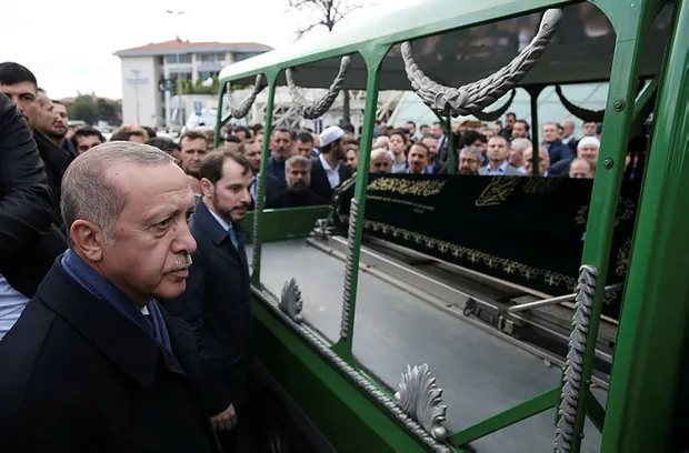 Bakan Albayrak’tan Abdullah Tivnikli için taziye mesajı