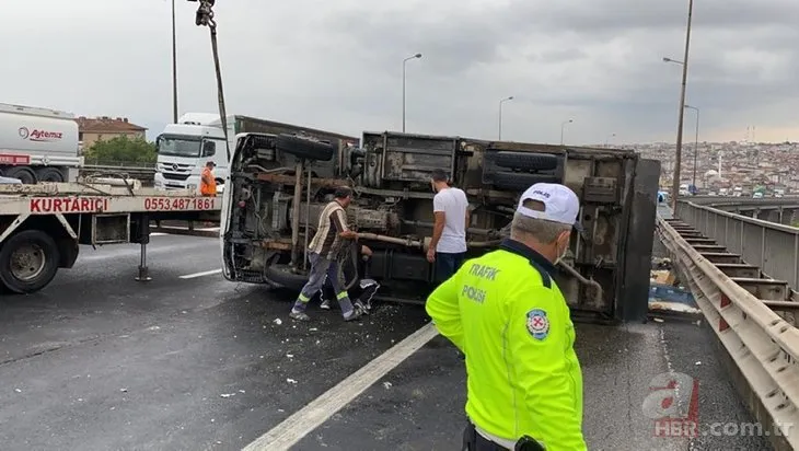 TEM’de zincirleme kaza! 7 araç birbirine girdi: Yaralılar var