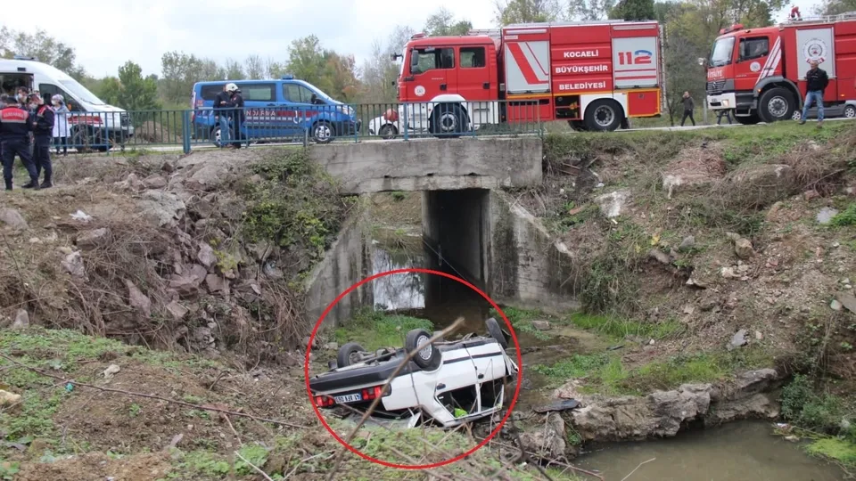 Yeni aldığı otomobiliyle dereye uçtu! Kocaeli'de korkunç kaza
