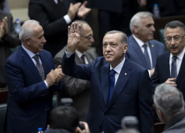 Son dakika: 2023 yılının ilk AK Parti Grup Toplantısı | Başkan Erdoğan müjdeyi verdi: Emekli ve memura zammı yüzde 30’a yükseltti