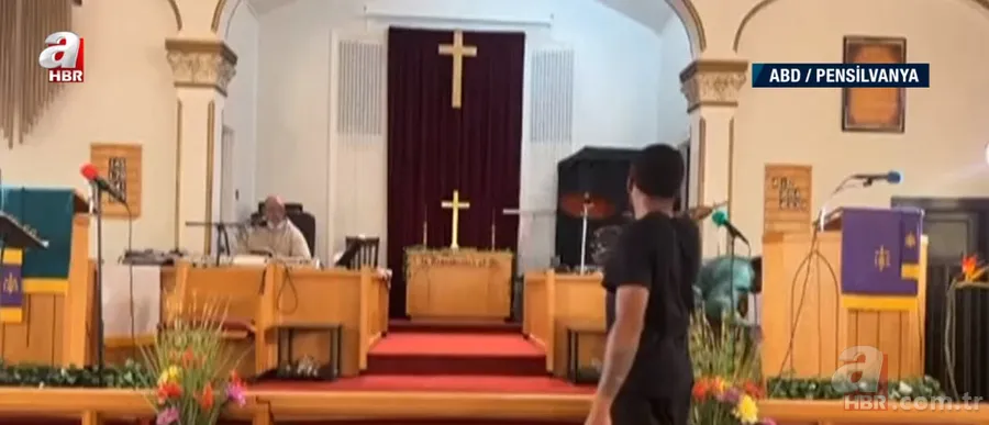 Kilisede canlı yayınlanan ayinde silahlı dehşet | "Bunu yapmamı Tanrı söyledi" dedi! Papaza gülümseyip... 6
