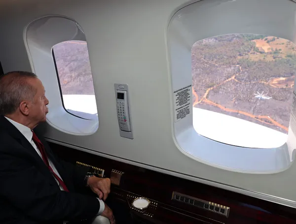 Başkan Recep Tayyip Erdoğan Marmaris’te! Yangın bölgesinde incelemede bulundu