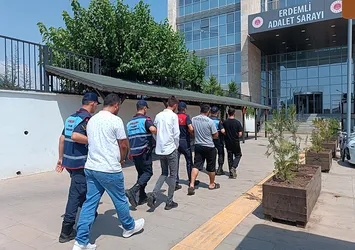Mersin'de kaçak göçmen operasyonu! 2 ilde 5 organizatör gözaltında...