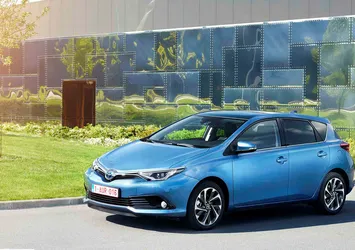 Toyota Auris'ten Avrupa atağı