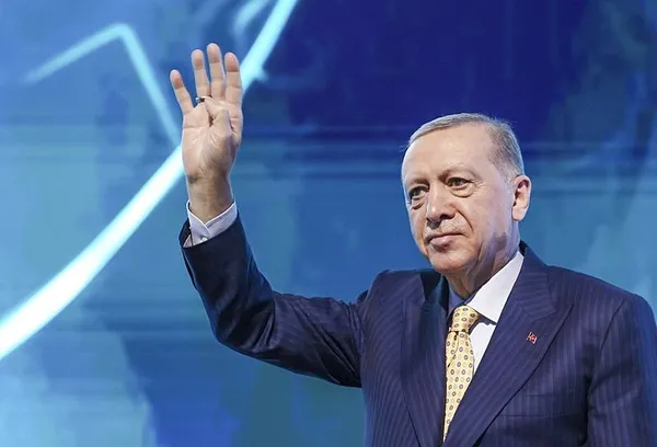 baskan-erdogandan-ekrem-imamoglunun-ev-kadinlarini-asagilayan-sozlerine-tepki-1709903450397.jpeg Başkan Erdoğan'dan Ekrem İmamoğlu'nun ev kadınlarını aşağılayan sözlerine tepki - 2