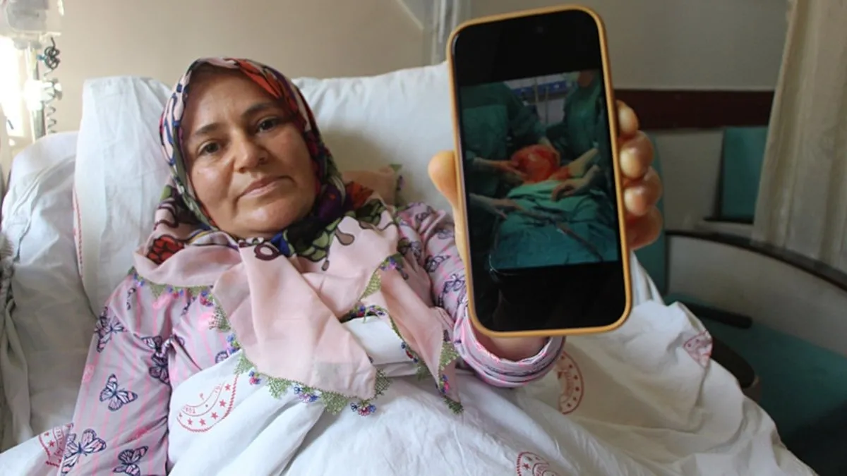 Karnı 2 ayda 9 aylık hamile gibi büyüdü! Hemen ameliyata alındı karnından çıkanlar şoke etti