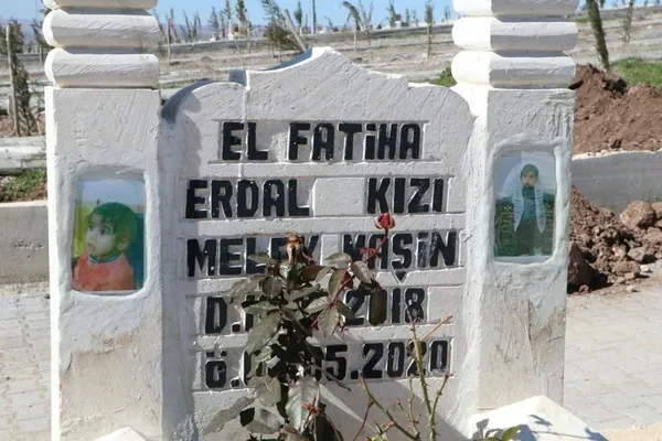 Son dakika: Mezar taşlarına bunları işliyorlar! Müftülük uyardı: Caiz değil - 6