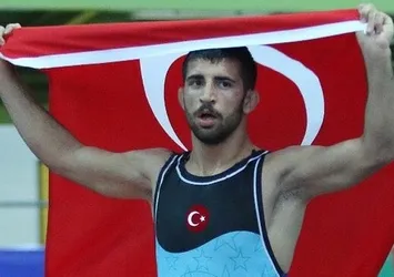 Kerem Kamal Dünya Şampiyonu oldu!
