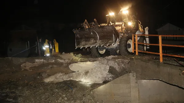 Kastamonu'da sağanak nedeniyle köprü zarar gördü - 1