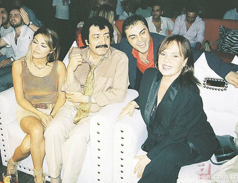 Muhterem Nur kimdir, kaç yaşında? Müslüm Gürses ve Muhterem Nur arasında kaç yaş fark var? 8