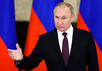 Putin Ukrayna'yı net uyardı: İleri giderseniz vururuz