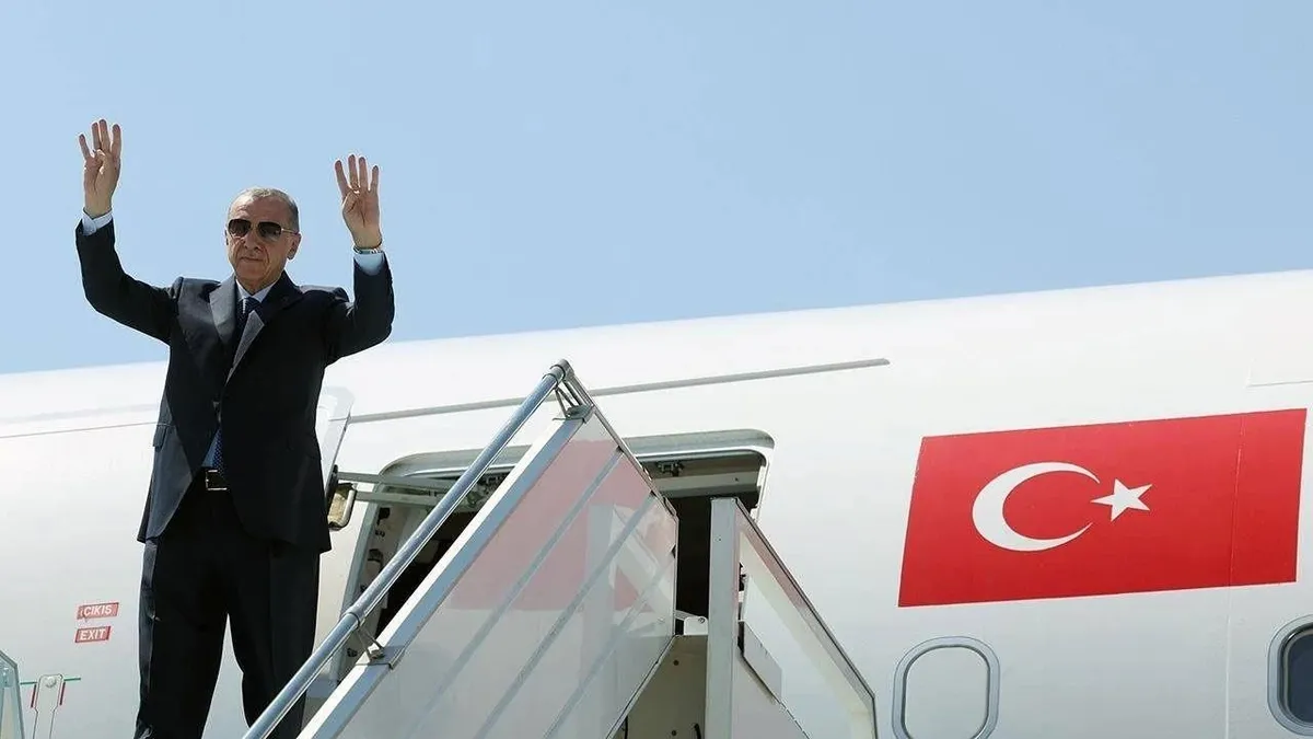 Başkan Erdoğan diplomasi trafiğinin ardından Mısır'dan ayrıldı