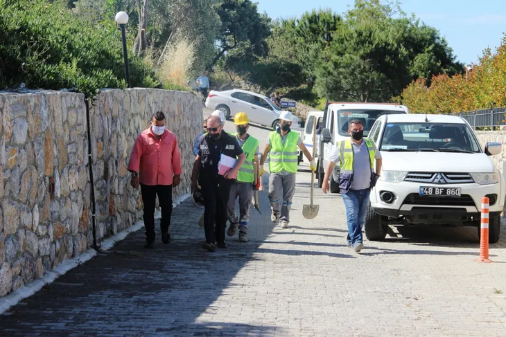 Yılmaz Özdil’in kaçak villasında yıkım başladı! İşte ilk kareler...