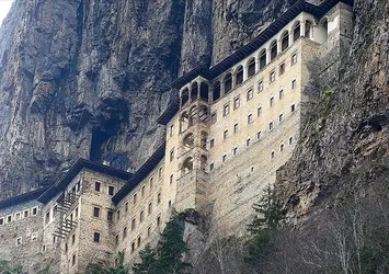 Sümela Manastırı'na ziyaretçi akını! Sümela Manastırı açık mı?