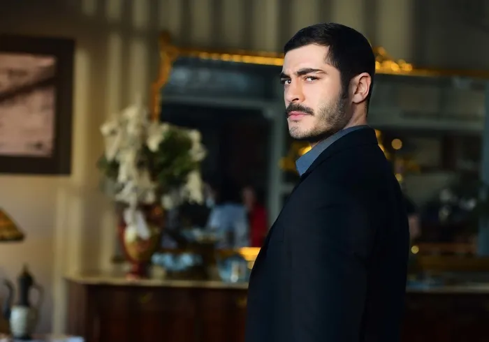 Maraşlı’nın 13. bölümü nefes kesti! Maraşlı Mahur’u rehin aldı