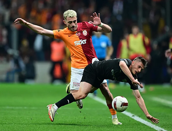 fenerbahcenin-sivasspor-maci-sonrasinda-mauro-icardiden-olay-paylasim-1713815927455.jpg Fenerbahçe'nin Sivasspor maçı sonrasında Mauro Icardi'den olay paylaşım! - 3