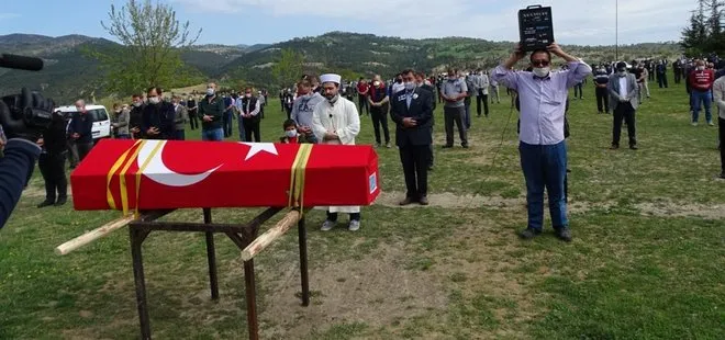 Kadıköy’deki kazada hayatını kaybeden itfaiye eri Kütahya’da toprağa verildi