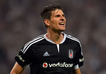 Beşiktaş'a Mario Gomez şoku!