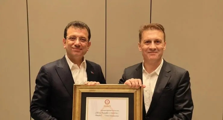İmamoğlu mahkemede rüşveti "herkes memnun" diye savundu! Bu kadar oyun tiyatroda yok - 5