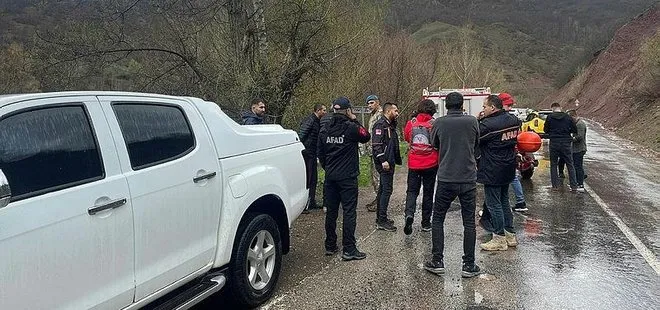 Tunceli’de feci kaza! Kontrolden çıktı Munzur Çayı’na uçtu: 3 kişi kayıp
