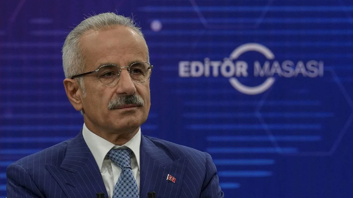 Türkiye'deki çağrı cihazlarında risk var mı? Bakan Uraloğlu'ndan flaş açıklamalar