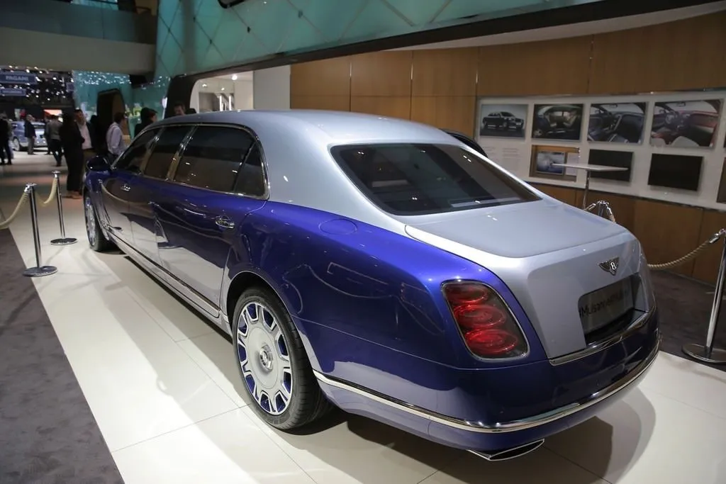 Bentley Mulsanne Р»РёРјСѓР·РёРЅ