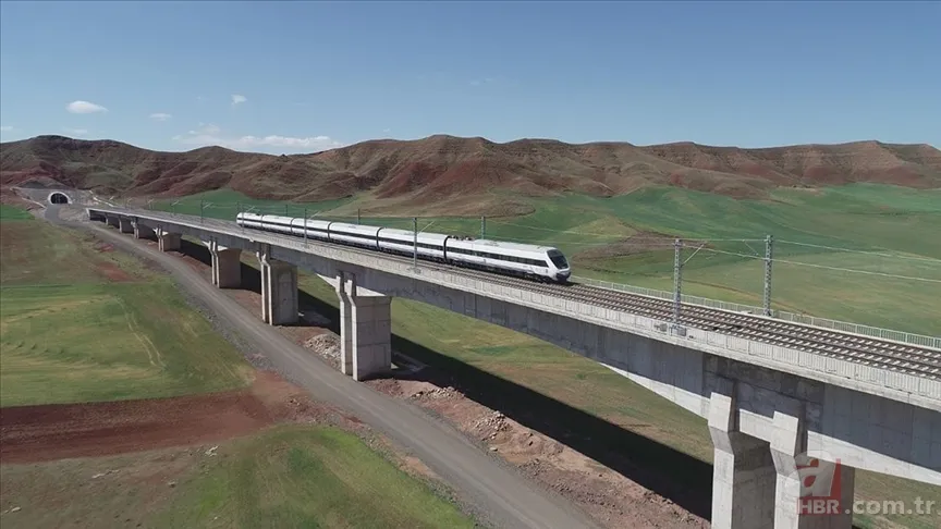 Türkiye nisanda gaza bastı! Başkan Erdoğan vizyon projelerini tek tek devreye soktu: Togg'dan TCG Anadolu'ya, İMECE'den şehir hastanelerine... 13