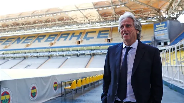 jorge-jesusun-yeni-adresi-belli-oldu-suudi-arabistan-ekibiyle-sozlesme-imzaladi-1688246260597.jpg Jorge Jesus'un yeni adresi belli oldu! Suudi Arabistan ekibiyle sözleşme imzaladı - 2