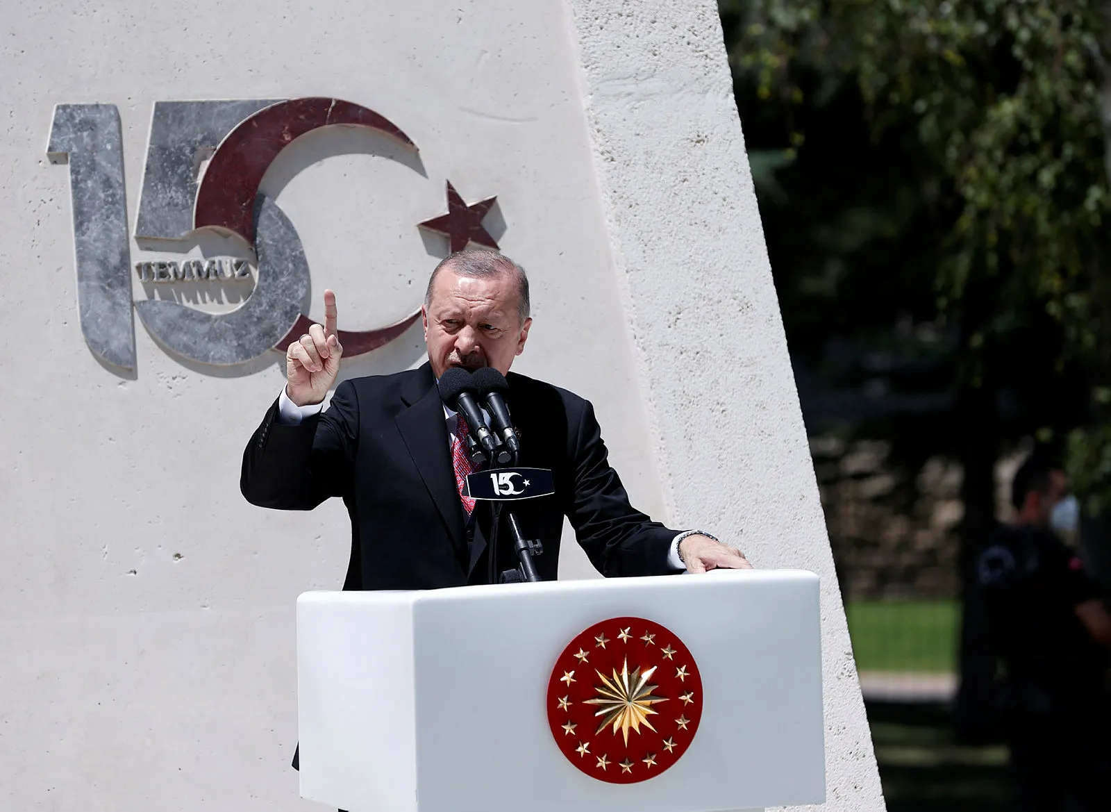 Son dakika: Başkan Erdoğan 15 Temmuz kahramanlarını videolu paylaşımla andı