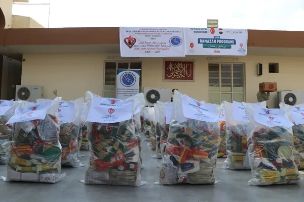 turkiye-diyanet-vakfi-irakta-ramazan-yardimi-dagitimina-devam-ediyor-1711060641030.jpg