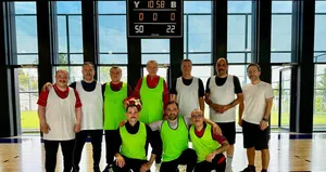 Başkan Erdoğan parkeye indi