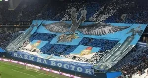 Zenit taraftarlarından skandal pankart!