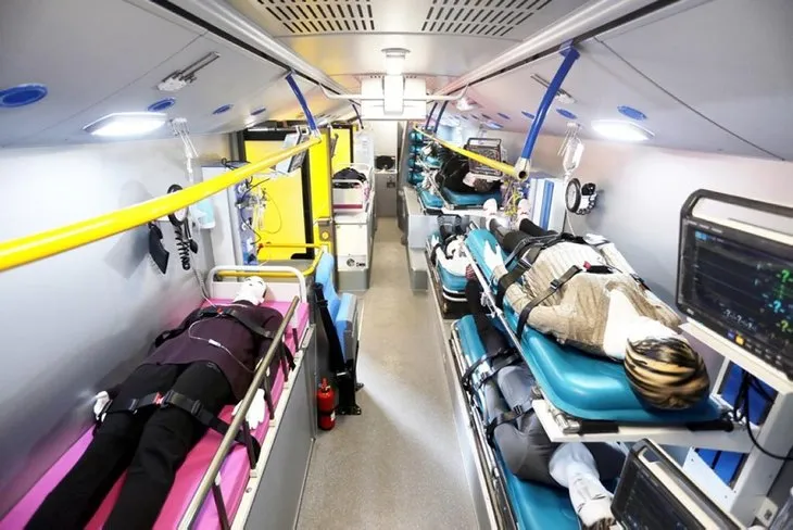 Dünyanın ilk mobil hastane otobüsü büyük beğeni topladı